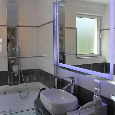 Apartamento In Mit Schoenem Balkon