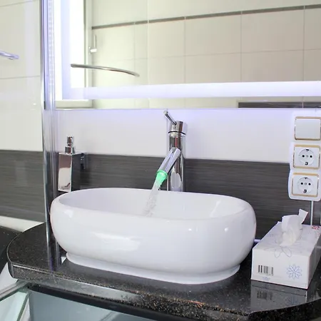 In Mit Schoenem Balkon Apartamento *