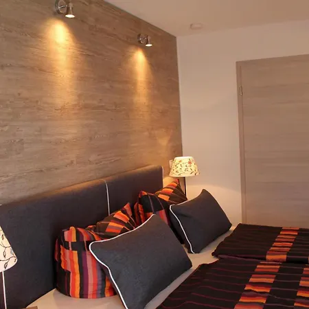 In Mit Schoenem Balkon * Schalkenmehren