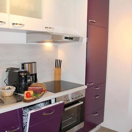 In Mit Schoenem Balkon Apartamento